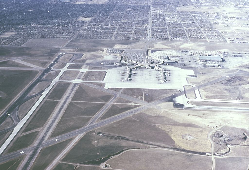 Stapleton International Airport, 1966 - 2006, Jan 1966