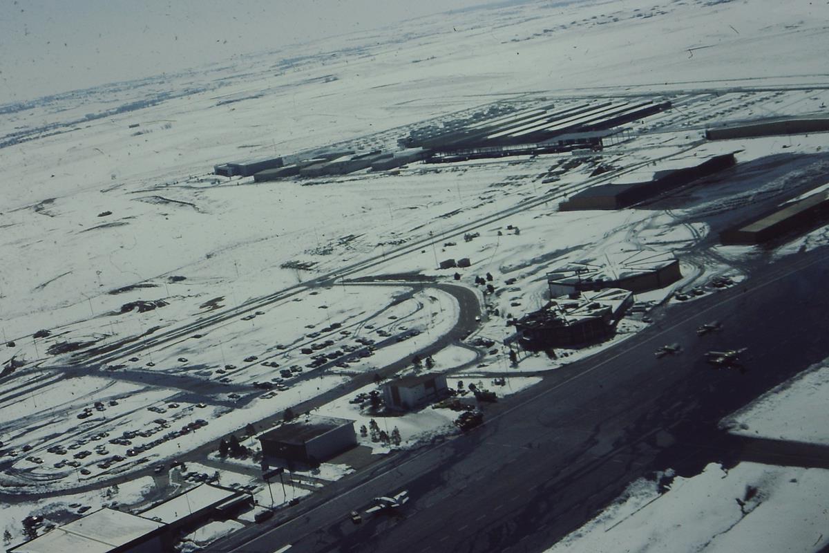 Arapahoe Airport, April 1984