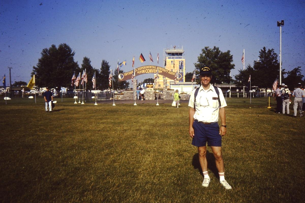Oshkosh, Wisconsin Fly-In, July 1992